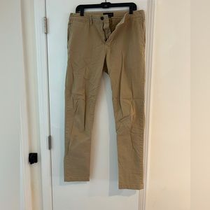 American Eagle Khakis 32x34
